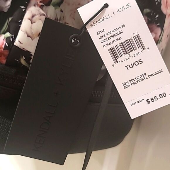 Kendall & Kylie Floral Weekender w/Detachable Wristlet - Picture 12 of 13